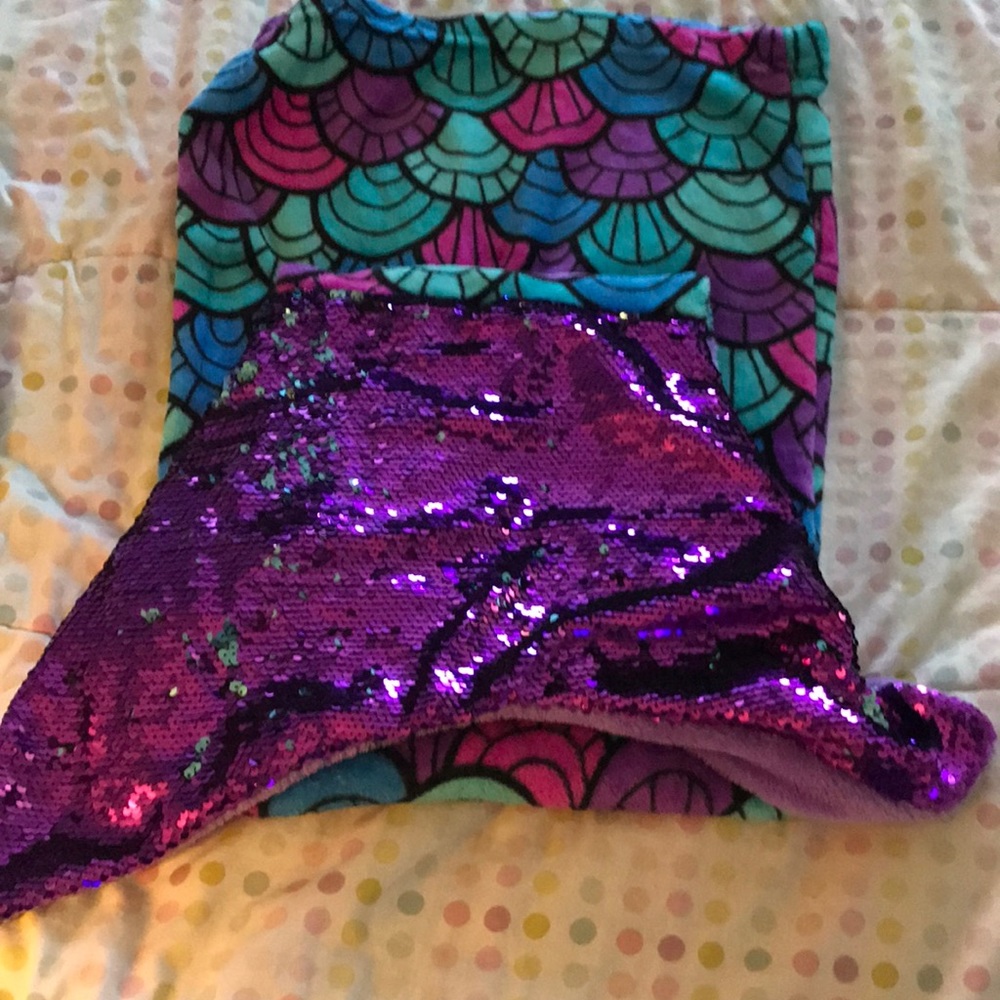 Mermaid tail blanket